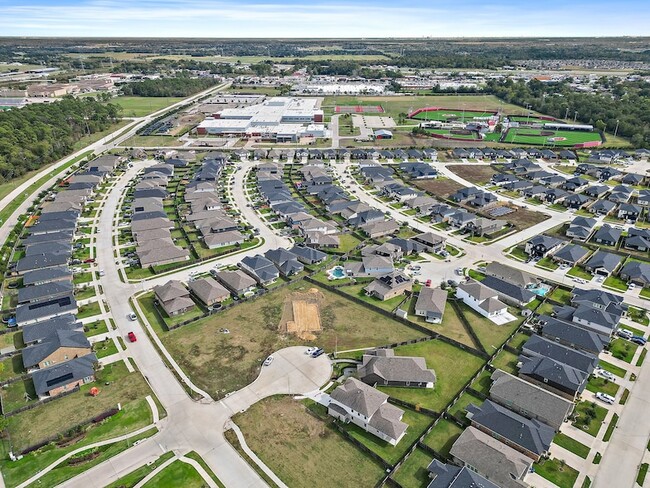 Building Photo - 14307 Pecan Maple Dr