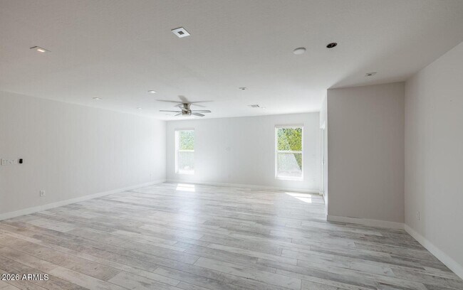 Building Photo - 6929 E Mariposa Dr