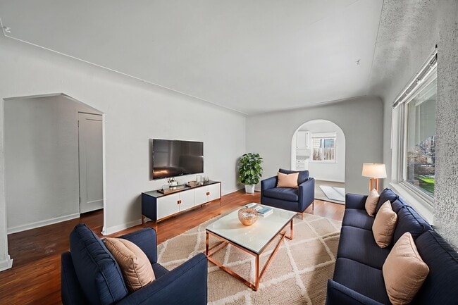 Building Photo - 1764 Oakland St