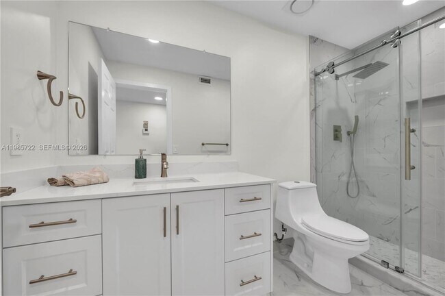 Building Photo - 10959 W Clairmont Cir