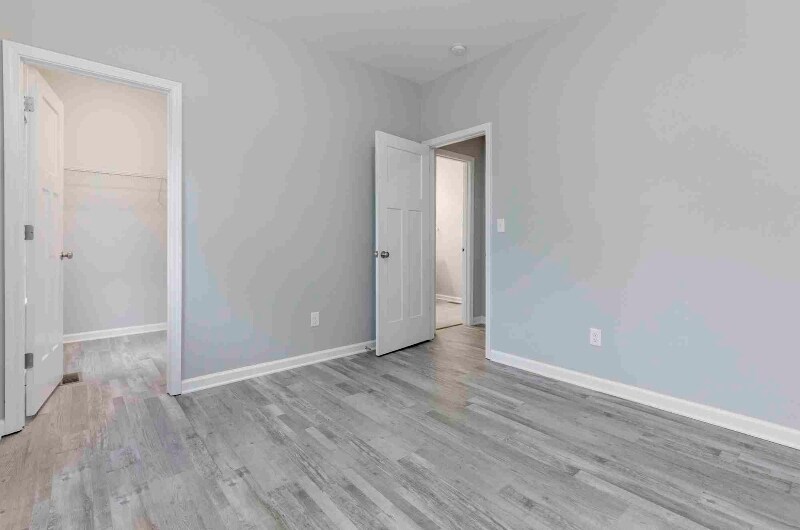 Building Photo - 812 Vincennes St
