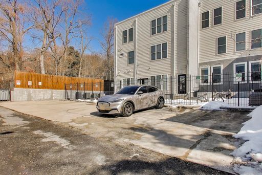 Building Photo - 1220 19th St NE