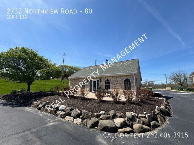 Building Photo - 2732 Northview Rd