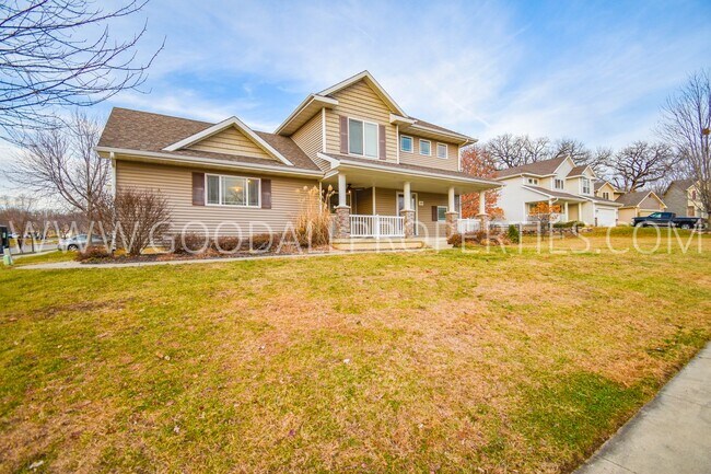 Building Photo - 3 Bedroom 2.5 Bath home