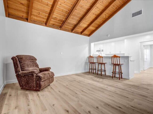 Building Photo - 4847 Ocana Ave