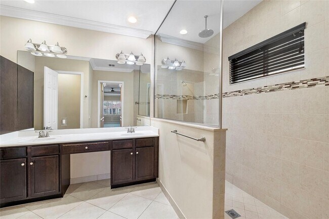 Building Photo - 2888 Bellarosa Circle