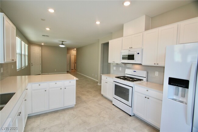 Building Photo - 4275 Tarim St