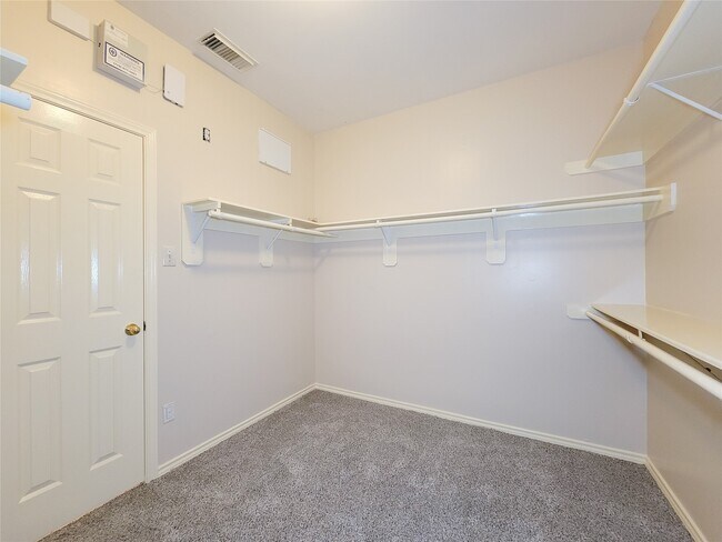 Building Photo - 4106 Creek Ridge Ln