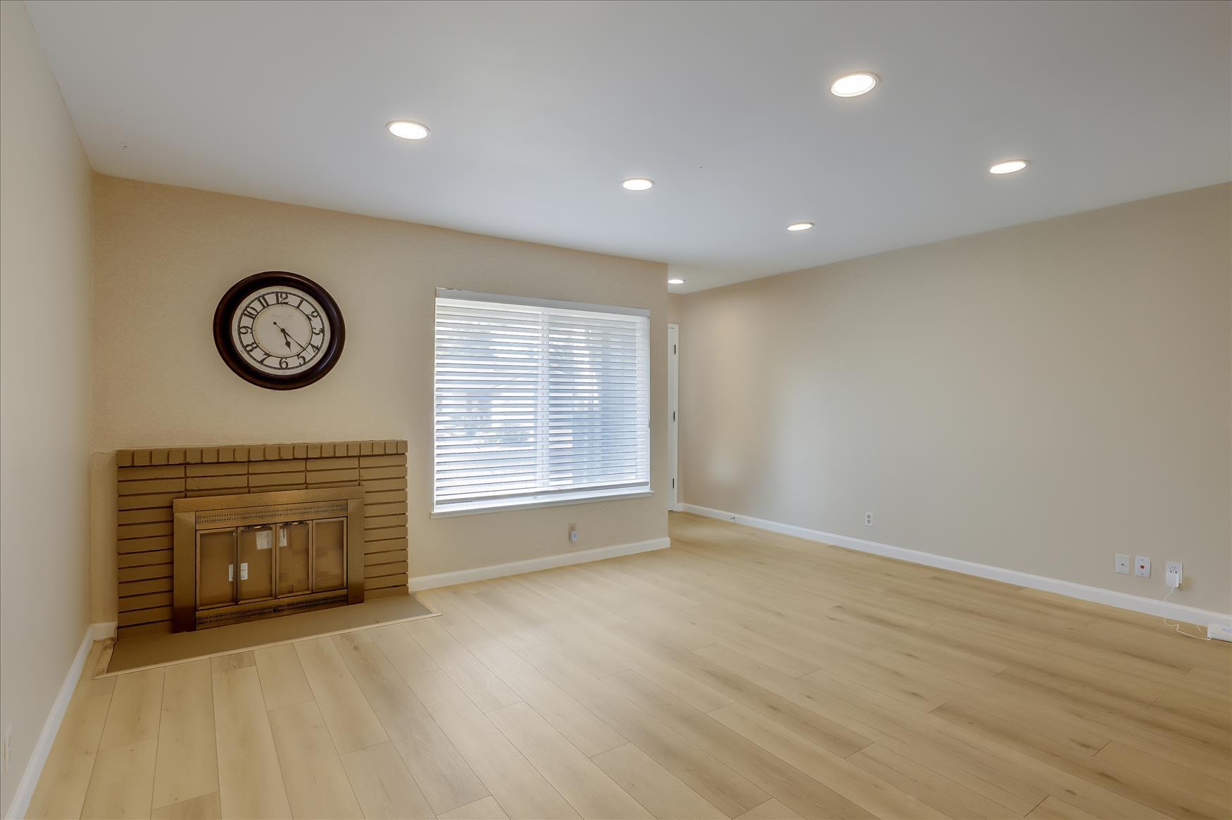 Building Photo - 2916 Biddleford Dr