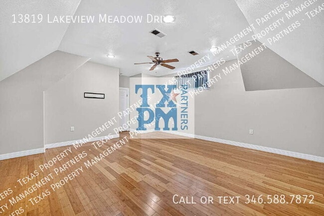 Building Photo - 13819 Lakeview Meadow Dr