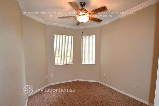 Building Photo - 4957 SW 136th Ave