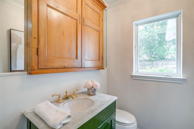 Building Photo - 624 Edgefield Rd