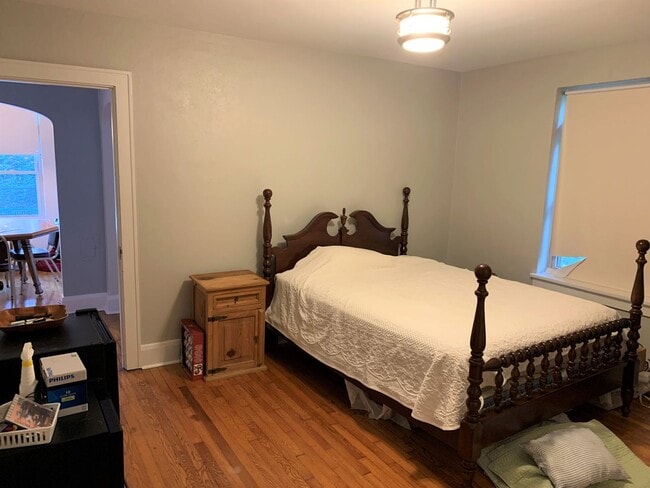 Building Photo - 148 Campbell Ave