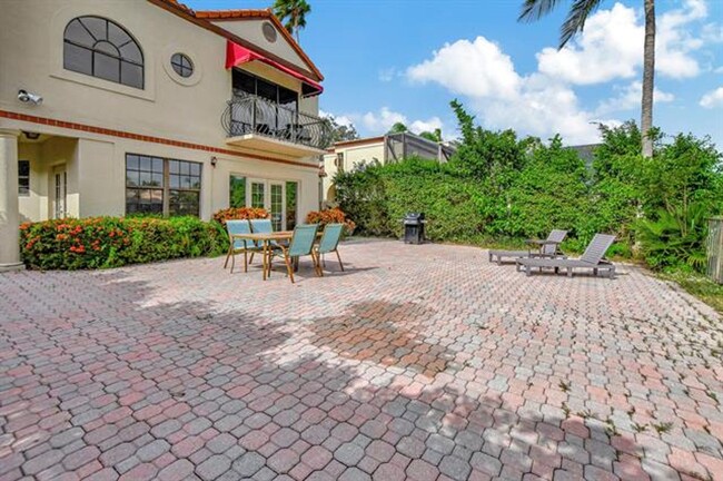 Building Photo - 23392 Mirabella Cir S