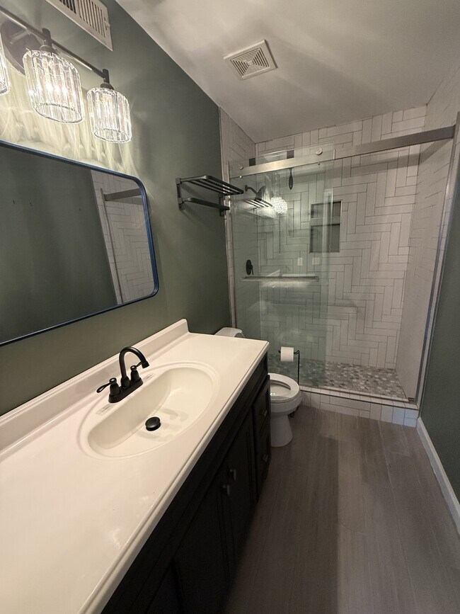 Building Photo - 1413 Quail Run