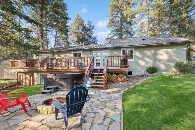 Building Photo - 278 N Many Lakes Dr