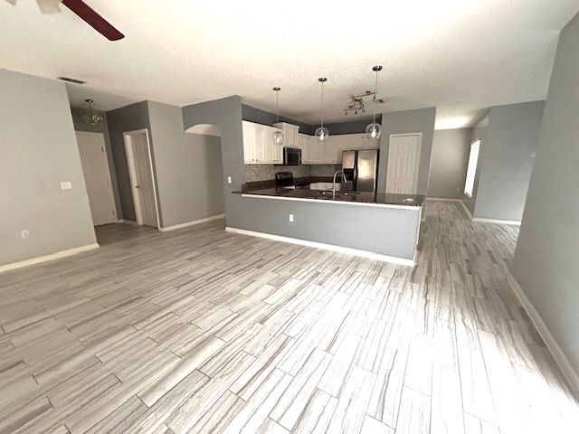 Building Photo - 843 Ognon Ct