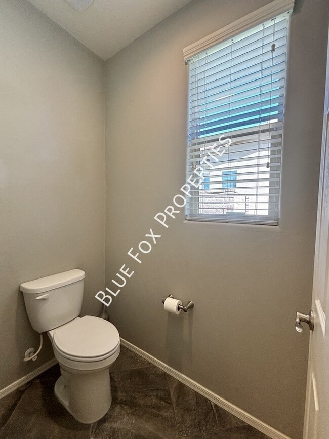 Building Photo - 3156 S Three D Ct