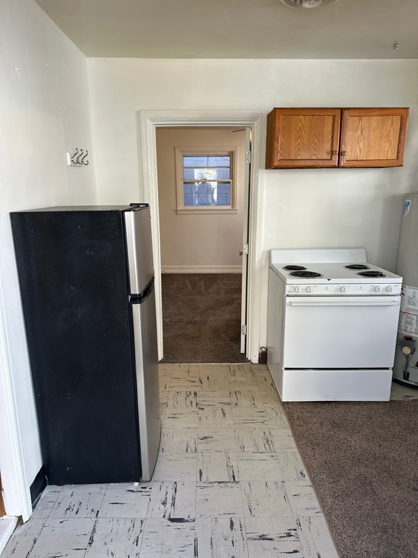 Building Photo - 818 Carey Ave