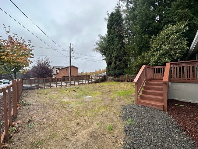 Building Photo - 3113 Harold Dr SE