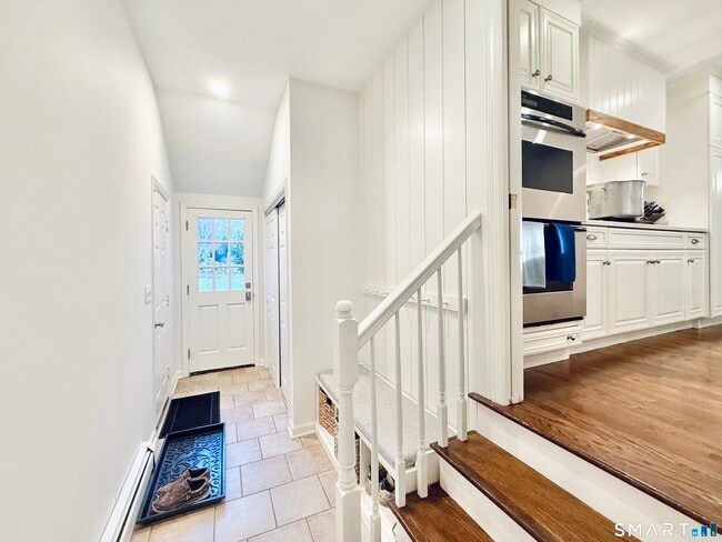 Building Photo - 139 Highland Ave