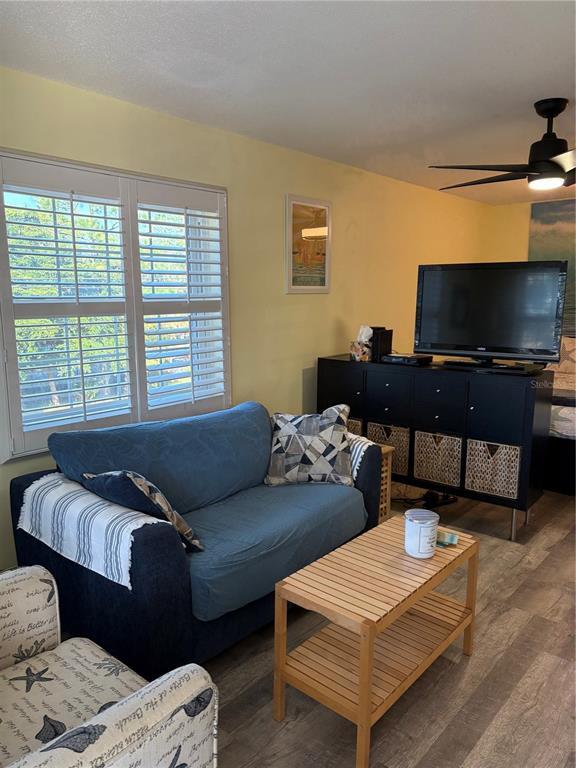 Building Photo - 14531 Walsingham Rd