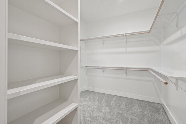 Building Photo - 2801 Easley Cabin Cir
