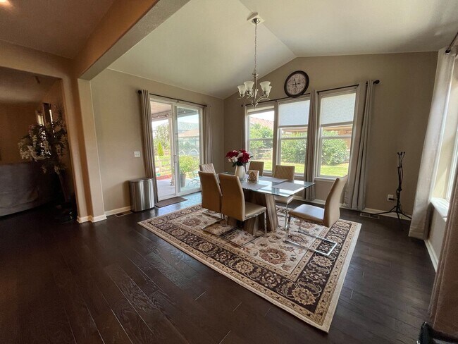 Building Photo - Beautiful Home in South Fort Collins
