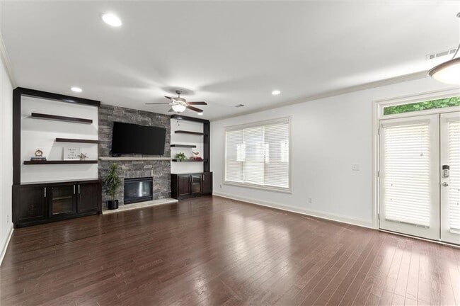 Building Photo - 2770 Prado Ln