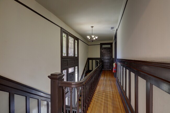 75 17th Foyer Second Floor - 75 17th St NE