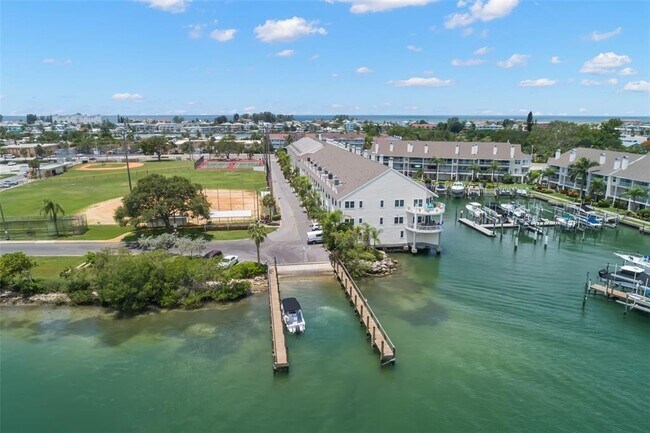 Building Photo - 9201 Captiva Cir