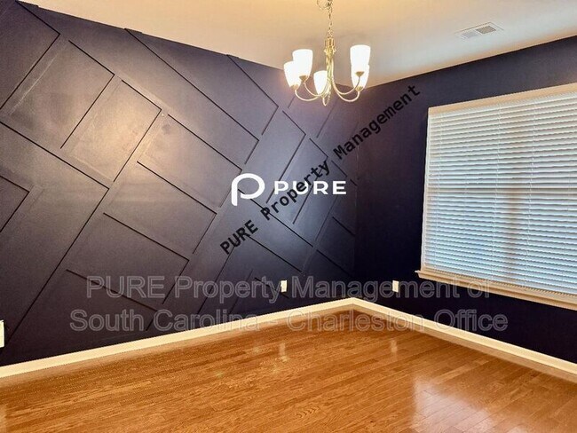 Building Photo - 154 Hickory Ridge Way