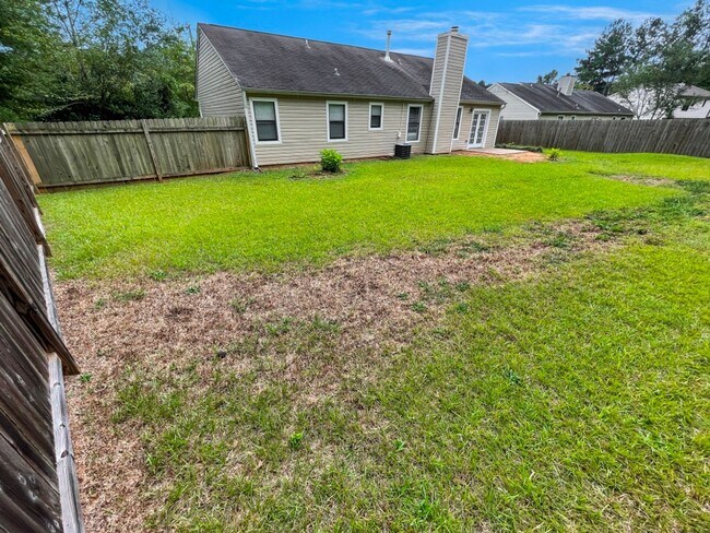 Building Photo - Powder Springs - 3BR - Fully Renovated