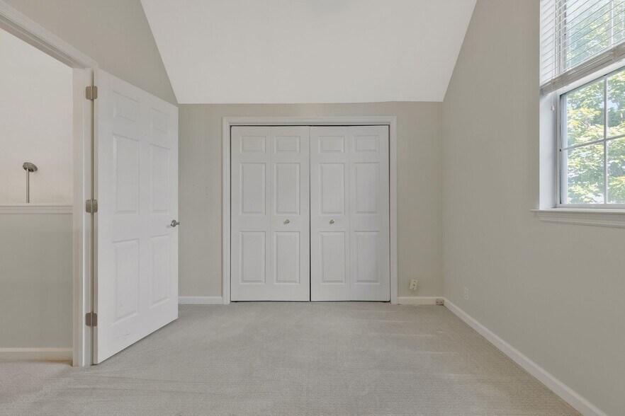 Building Photo - 5204 Catspaw Dr