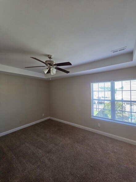 Master Bedroom - 500 Hillshade Ct