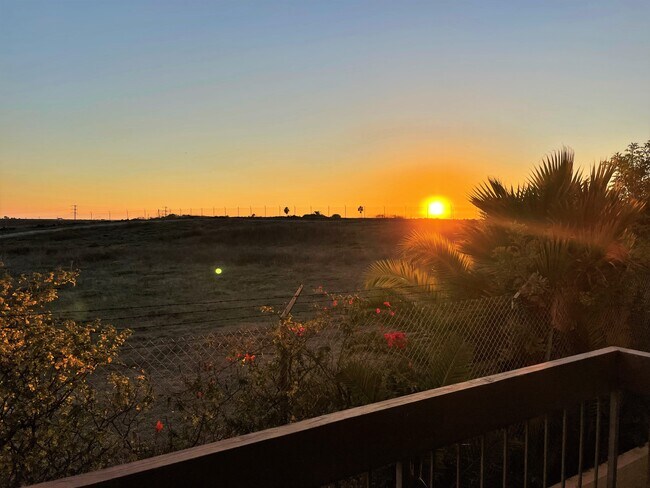 Bedroom sunset - 8180 Manitoba St