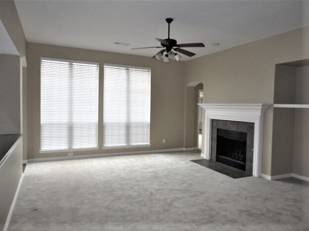 Building Photo - 2696 Deer Hollow Dr
