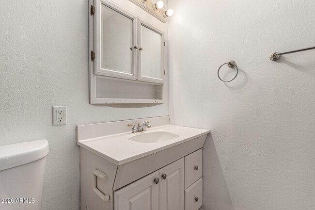 Building Photo - 2109 S Stanley Pl