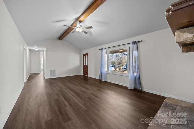 Building Photo - 130 Boulder Dr