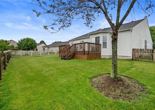 Building Photo - 1027 Pine Ridge Way