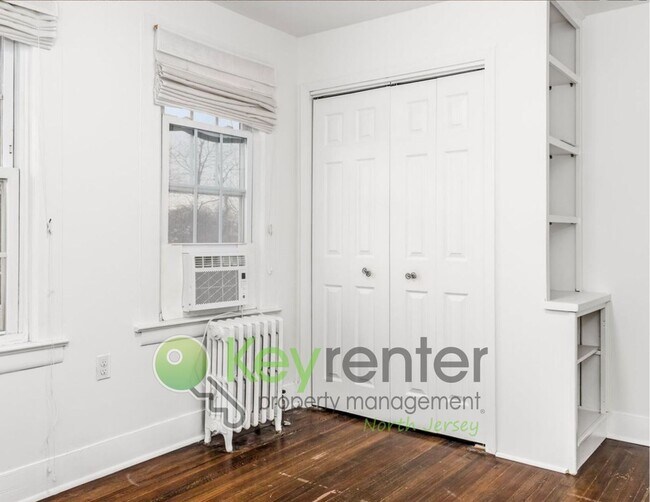 Building Photo - No Broker Fee | Spacious 3-Bed, 2-Bath Nutley Home with Bonus Office & Gourmet Kitchen