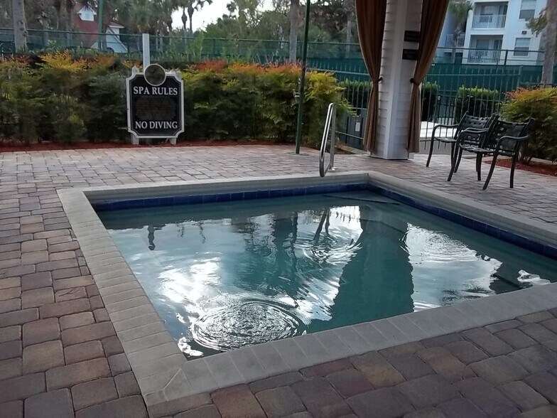 Building Photo - 11582 Westwood Blvd