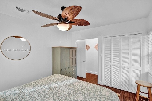 Building Photo - 2620 NE 19th St