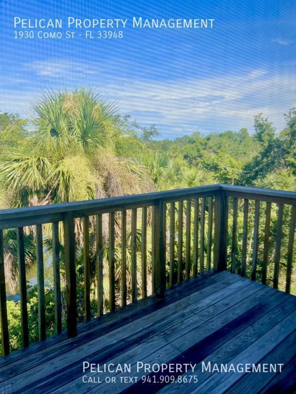 Building Photo - 1930 Como St