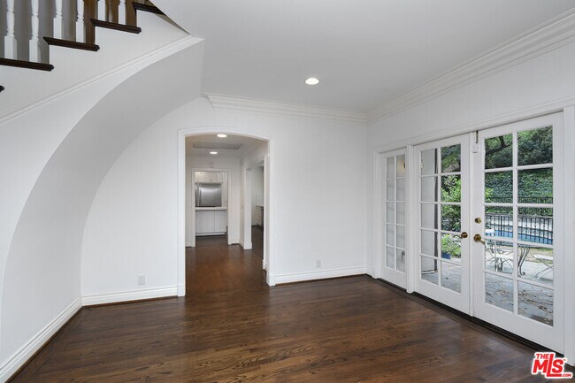 Building Photo - 3254 Oakdell Rd