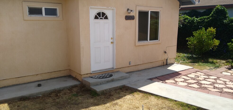 Building Photo - 21105 Dalton Ave