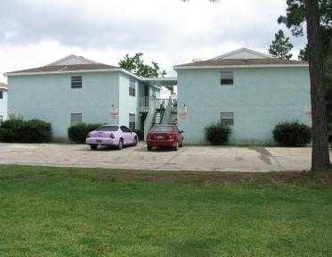 Building Photo 1 - Comet Place Apartments