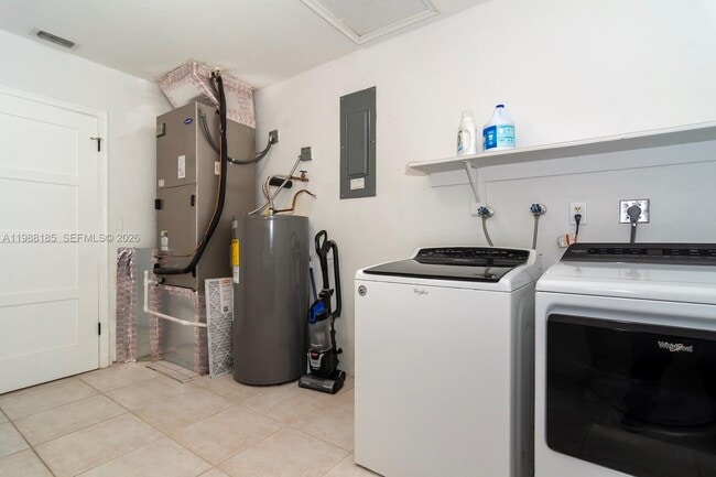 Building Photo - 2011 NE 211th St