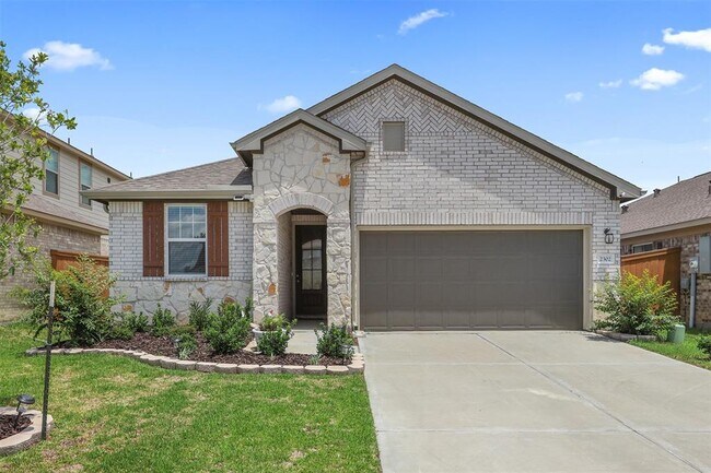 Building Photo - 2302 Sweet Bay Dr