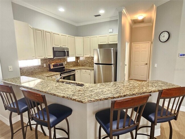 Building Photo - 330 Rio Terra